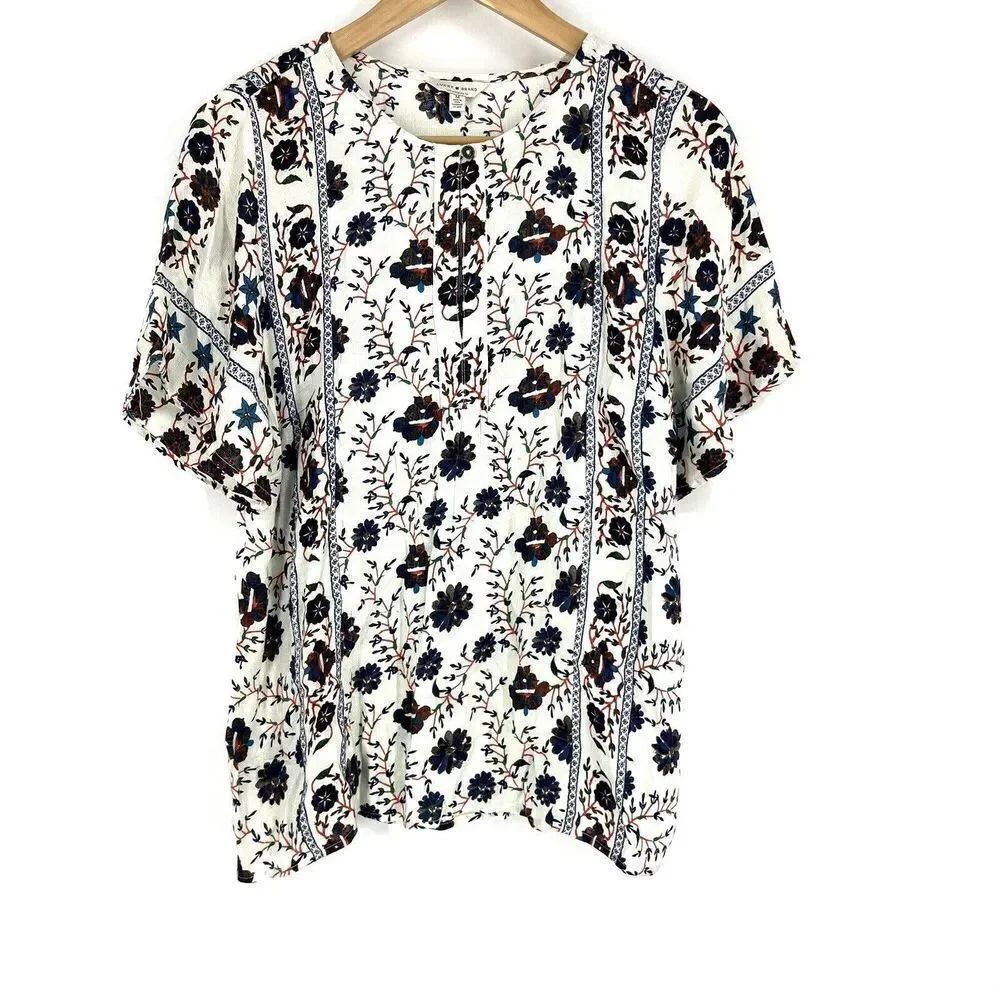 Lucky Brand Shirt Size Medium Women White Blue Floral Stripe Short Sleeve Top